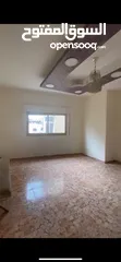 1 شقة للتجار في ام الشرايط