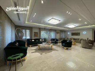  1 فيلا للبيع في الظهير