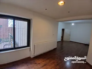  2 شقة فارغة - الشميساني - ارضي - حديقة - 300م داخلي - 100م خارجي