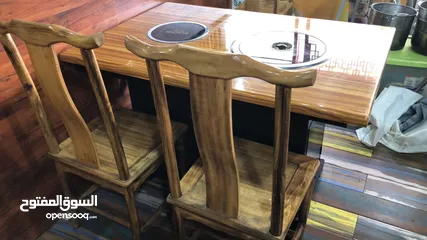 4 Table with Griller
