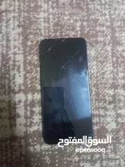  2 موبايل جالاكسي A02s للبيع شاشته مكسوره لكن شغال بحاله ممتازه لون كحلي