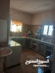  6 بيت للبيع البويضه