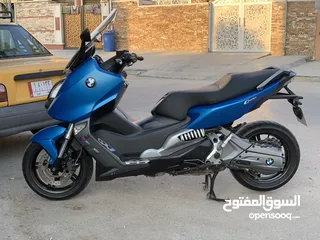  1 دراجة BMW /
