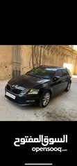  1 Skoda Octavia فلللللللللل مع بانوراما ب الورقه 2000 ديزل اوتوماتيك