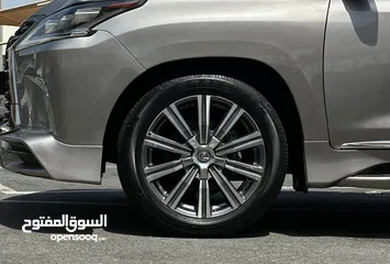  10 LEXUS LX570S SIGNATURE 2017 V8 GCC