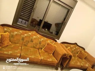  3 طقم كنب للبيع بحالة جيدة
