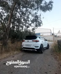  10 هونداي توسان ترخيص 18