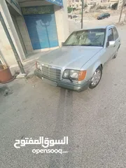  3 ميرسيدس بطه W124 E200 بحالة ممتازه ماتور قرش ونص