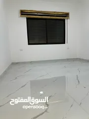  3 بيت مستقل مع قوشان مستقل للبيع تملك من المالك مباشرة تشطيبات سوبر ديلوكس