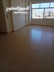  9 شقة فارغة - الجاردنز - 3نوم - 135م