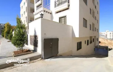  7 شقة للبيع سوبر ديلوكس 135م ابو علندا بالقرب من دوار زهرة الاردن بسعر مميز