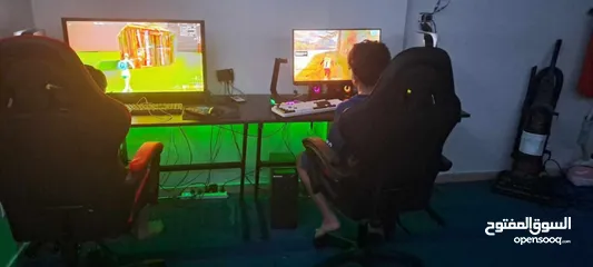 8 مكتب جيمنج مزود ب اضاءة RGB ملونه مع ريموت تحكم بسعر 38دينار شامل التوصيل العرض لفتره محدودة