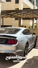  5 Ford mustang