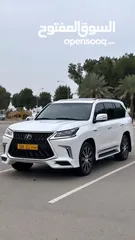  3 لكزس LX570 قمة في نظافه بصبغ الوكاله