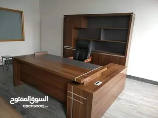  19 مكتب مدير مودرن (اثاث مكتبي -خشب-زجاج ) elegant modern office furniture desk