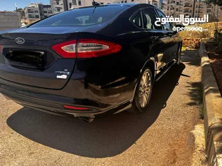  2 فورد فيوجن لون اسود موديل 2013se