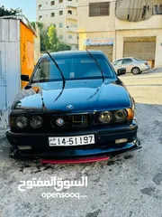  2 بي ام دبليو 520