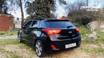  11 هونداي i30 فل اوتمات فل اضافات تبارك الله سيارة بحالة الشركة الله يبارك لصاحب النصيب..