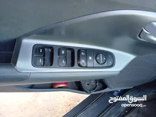  6 كيا نيرو هايبرد2021