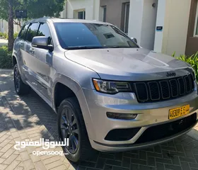  3 Super Clean Jeep Grand cherokee Overland High Altitude Version 2018