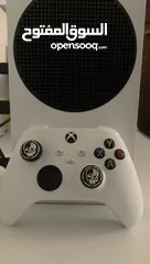  1 Xbox series s مستخدم شهرين فل العاب
