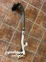  1 ماكنة RYOBI لقص حواف العشب بحالة ممتازة