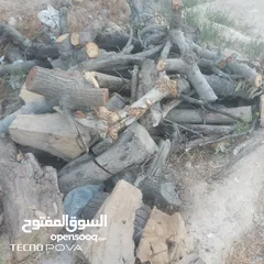  4 خشب وحطب زيتون  للبيع تقريبا 3طن للبيع