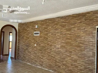  26 شقه طابقيه غير مسكونه للبيع فالكرك منطقه المرج