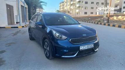  2 كيا نيرو 2017 فحص 2 جيد لون كحلي مميز بسعر مغري قابل للبدل