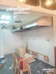  12 دكت ، هودات ، مداخن ، مطاعم ، جميع اعمال الستانلس طبي وغذائي ، رفوف وطاولات ستانلس طبي و غذائي .