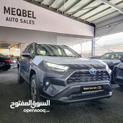  1 Toyota Rav4 2023 XLE PREMIUM