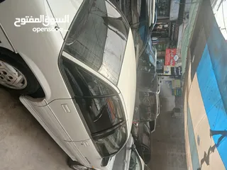  1 بونتيك جراند بركس سيارة ماشاء الله  مش ناقصة برغي