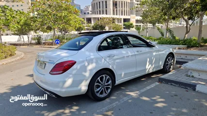  1 Mercedes. C300. Usa. Spes. Fully options 2017 . Panorama