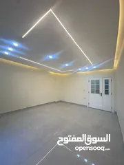  5 شقة أرضية سوبر ديلوكس للبيع في أرقى مناطق مرج الحمام بالقرب من قصر الأمير محمد