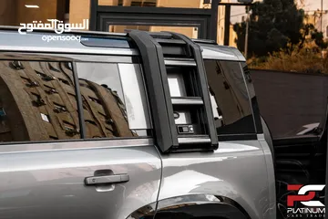  6 2022 Land Rover Defender P400 110 - Full Accessories Package