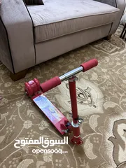  10 بسكليت وسكوتر وخيمة بحالة ممتازة متل الجديد