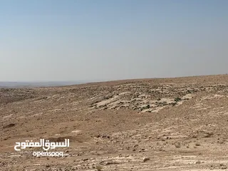  7 فرصة استثمارية مميزة في قطعة أرض غنية بالحجر الجِيري ضمن حدود بلدية الحُجرة