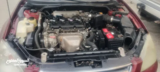  4 NISSAN ALTIMA