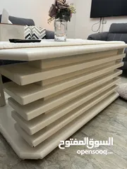  7 طاولة وسط غرفة جلوس