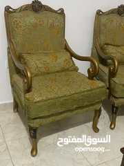  7 طقم كنب دمياطي بحالة ممتازة  للبيع بسعر مغري