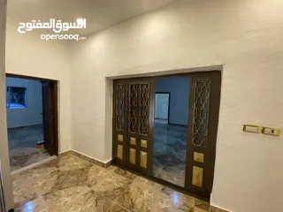  16 عماره ثلاث طوابق للبيع ابو علندا استثماريه خمس شقق