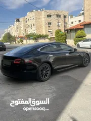  5 تيسلا s 2019 75D 4x4 دفع رباعي اسود داخلي ابيض مميزة وبسعر مغريي جداً