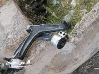 5 قطع سياره  ساب 93 للبيع 2004/2005