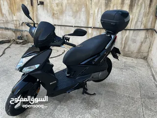  3 سكوتر كيمكو 200 للبيع