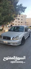  9 سيارة هونداي سوناتا 2002 للبيع لون سلفر