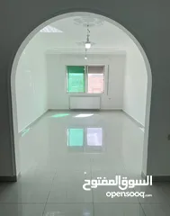  17 شقة للايجار
