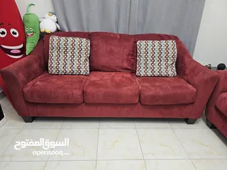  3 كنب اشلي للبيع  Ashley couchs for sale