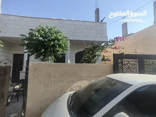  5 منزل حديث البناء للبيع بسعر مميز / محافظة البلقاء عين الباشا - الشويح الشرقي - حي الحرمين
