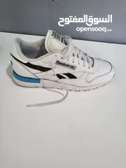  2 reebok ckassic leather white