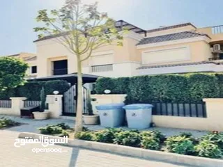  18 S villa بجاردن و رووف للبيع في كومباوند راقي جدا بفيو علي landscape و السعر خيالي